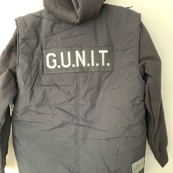 Clothes - Picture 2 of 5